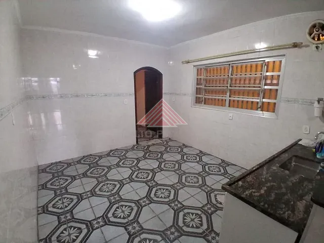 Sobrado com 150m² 4 quartos e 4 banheiros, à venda, no bairro Vila Guarani em Mauá