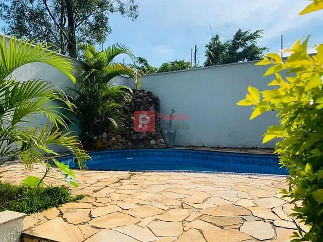 Sobrado com 450m² 4 quartos e 3 banheiros, à venda ou para alugar, no bairro Chácara Meyer em São Paulo