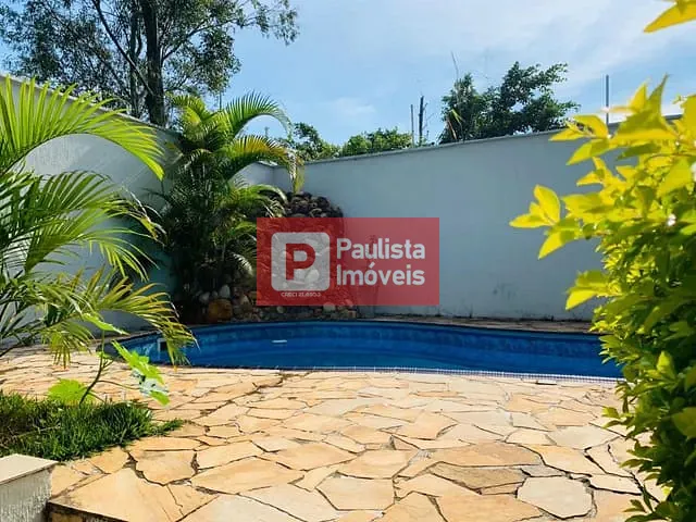 Sobrado com 450m² 4 quartos e 3 banheiros, à venda ou para alugar, no bairro Chácara Meyer em São Paulo