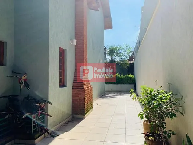 Sobrado com 450m² 4 quartos e 3 banheiros, à venda ou para alugar, no bairro Chácara Meyer em São Paulo