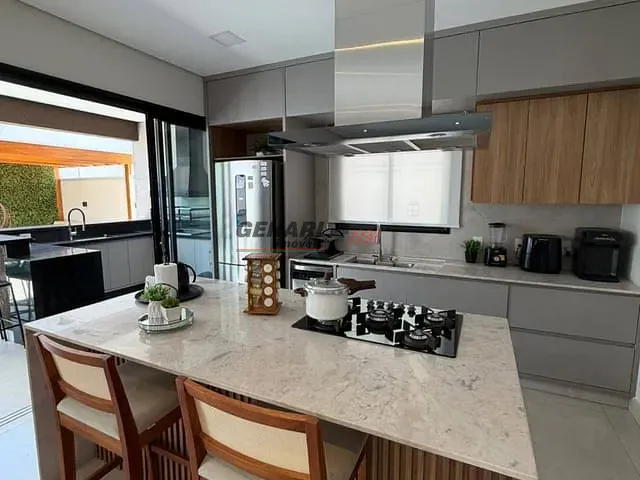 Sobrado com 300m² 3 quartos e 5 banheiros, à venda, no bairro Jardim Residencial Maria Dulce em Indaiatuba