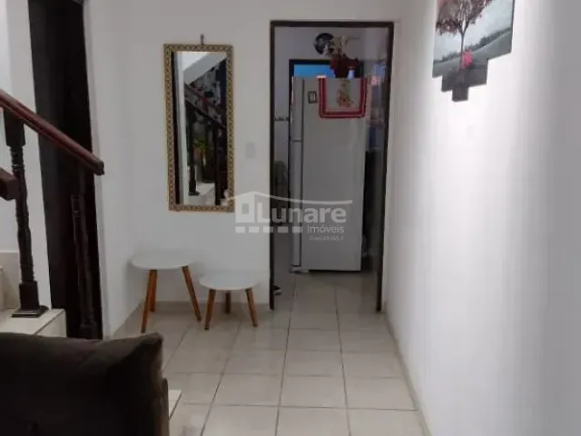 Sobrado com 150m² 2 quartos e 3 banheiros, à venda, no bairro Jardim Layr em Mogi das Cruzes