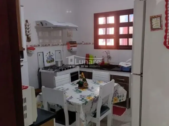 Sobrado com 150m² 2 quartos e 3 banheiros, à venda, no bairro Jardim Layr em Mogi das Cruzes