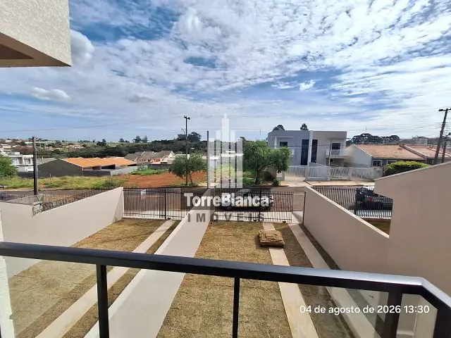 Sobrado com 83m² 3 quartos e 3 banheiros, à venda, no bairro Uvaranas em Ponta Grossa