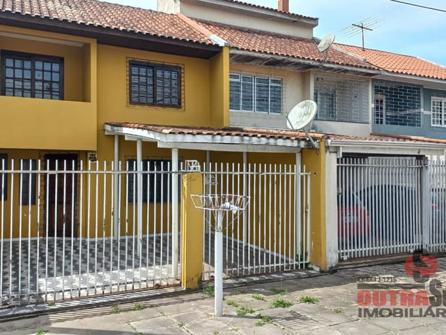 Sobrado 3 quartos e 1 banheiro, à venda, no bairro Boqueirão em Curitiba