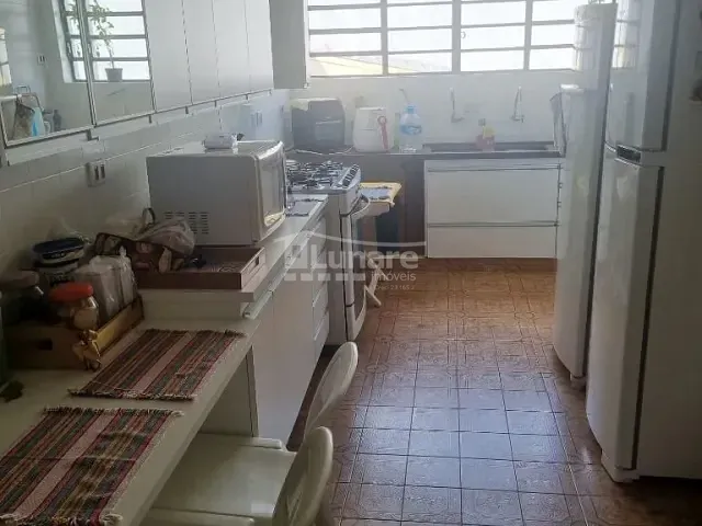 Sobrado com 1200m² 4 quartos e 4 banheiros, à venda, no bairro Vila Oliveira em Mogi das Cruzes