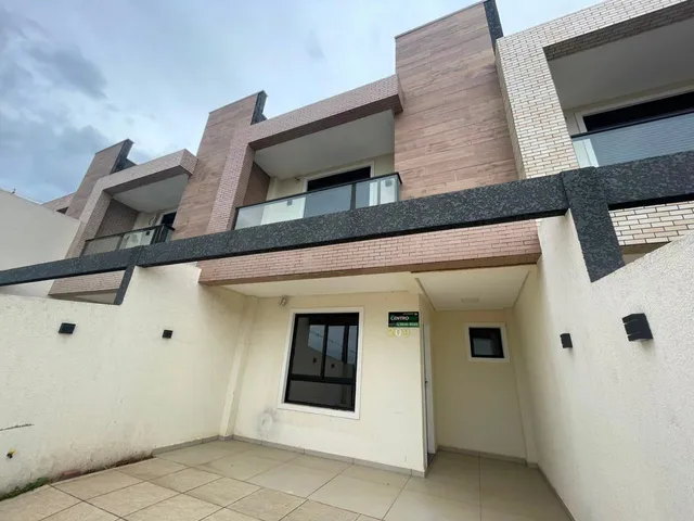Locação - Sobrado com 3 quartos, Vaga de garagem, Churrasqueira, 100 m² - Chapada, Ponta Grossa.