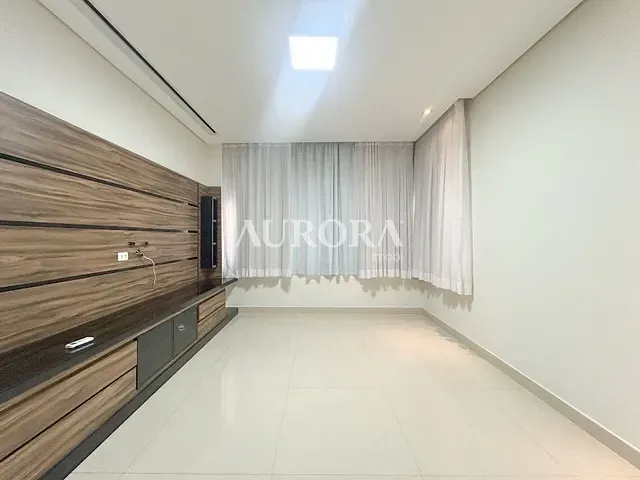 Sobrado com 324m² 4 quartos e 6 banheiros, para alugar, no bairro Esperança em Londrina