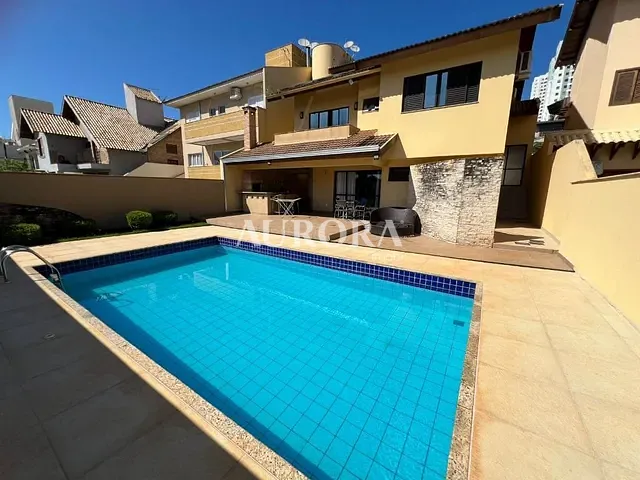 Sobrado com 390m² 4 quartos e 5 banheiros, à venda, no bairro Parque Residencial Alcantara em Londrina