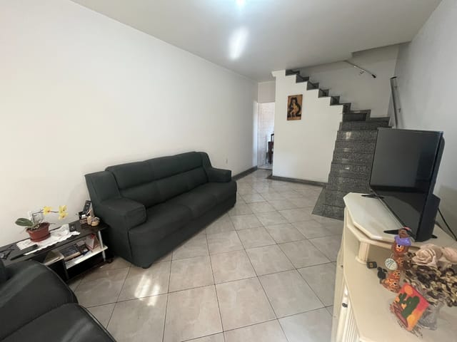 Foto do Sobrado - Sobrado para venda em Vila Invernada com 3 quartos, sendo 1 suíte, 176m² | Lares e Andares Imóveis