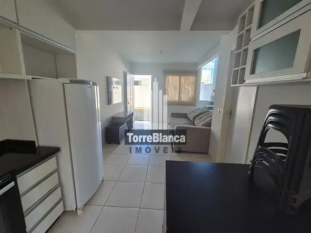 Sobrado com 70m² 2 quartos e 1 banheiro, para alugar, no bairro Jardim Carvalho em Ponta Grossa