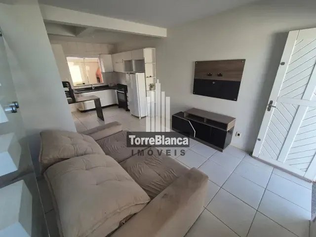 Sobrado com 70m² 2 quartos e 1 banheiro, para alugar, no bairro Jardim Carvalho em Ponta Grossa