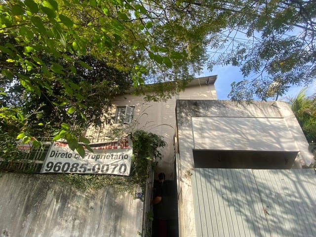 Sobrado com 323m² 5 quartos e 4 banheiros, à venda ou para alugar, no bairro Jardim Petrópolis em São Paulo