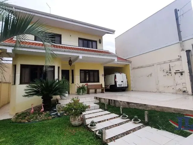 Sobrado com 373m² 3 quartos e 4 banheiros, à venda, no bairro Alto Tarumã em Pinhais
