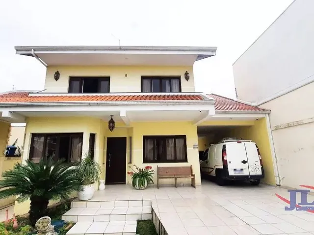 Sobrado com 373m² 3 quartos e 4 banheiros, à venda, no bairro Alto Tarumã em Pinhais