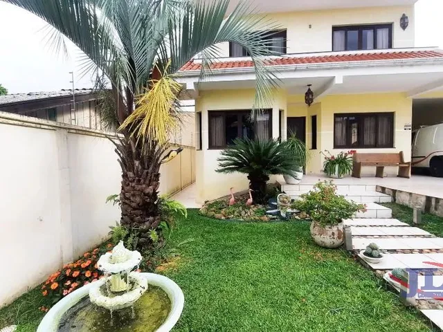 Casa com 373m² 3 quartos e 4 banheiros, à venda, no bairro Alto Tarumã em Pinhais