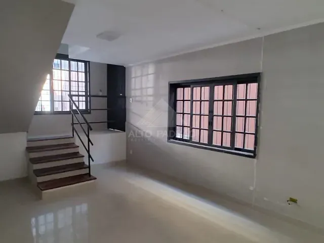 Sobrado com 500m², para alugar, no bairro Vila Bocaina em Mauá