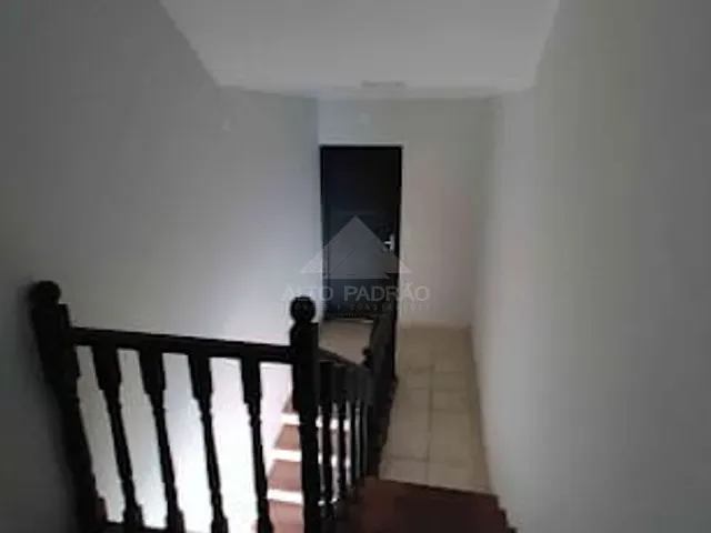 Sobrado com 500m², para alugar, no bairro Vila Bocaina em Mauá