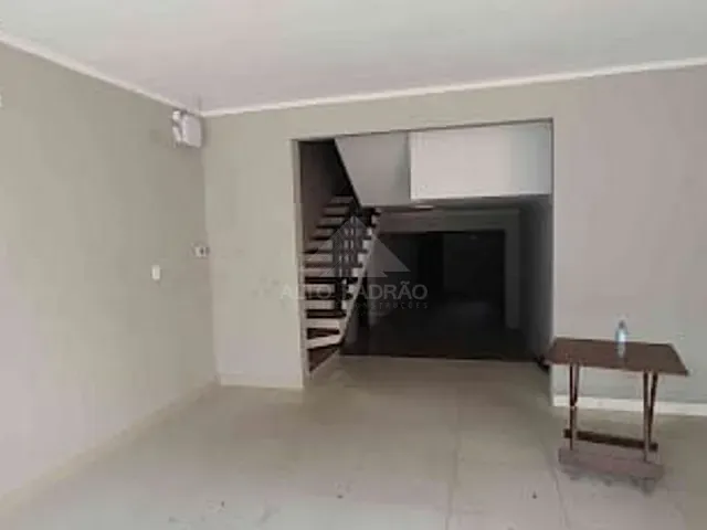 Sobrado com 500m², para alugar, no bairro Vila Bocaina em Mauá