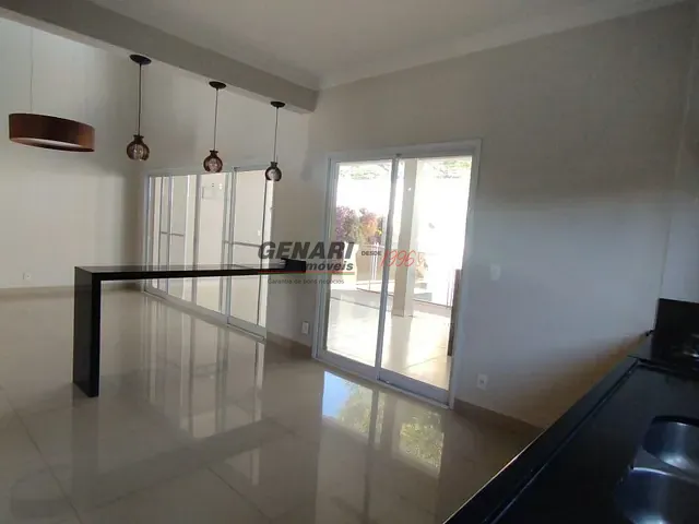 Sobrado com 325m² 3 quartos e 5 banheiros, à venda, no bairro Jardim Residencial Alto de Itaici em Indaiatuba