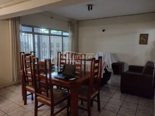 Sobrado com 191m² 5 quartos e 3 banheiros, à venda, no bairro Jardim São Jorge em Mogi das Cruzes