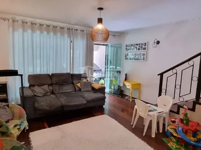 Sobrado com 134m² 3 quartos e 3 banheiros, à venda, no bairro Alto Ipiranga em Mogi das Cruzes
