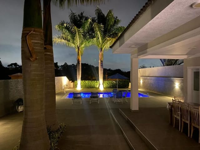 Sobrado com 666m² 4 quartos e 5 banheiros, à venda, no bairro Jardim do Golf I em Jandira