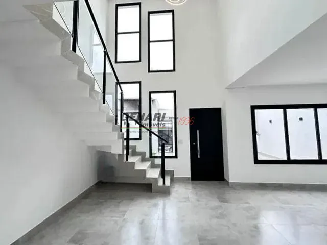 Sobrado com 150m² 3 quartos e 3 banheiros, à venda, no bairro Parque Barnabé em Indaiatuba