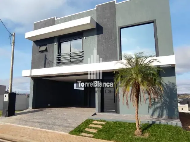 Sobrado com 200m² 2 quartos e 3 banheiros, à venda, no bairro Contorno em Ponta Grossa