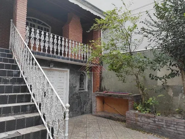 Sobrado com 273m² 3 quartos e 6 banheiros, à venda, no bairro Matriz em Mauá