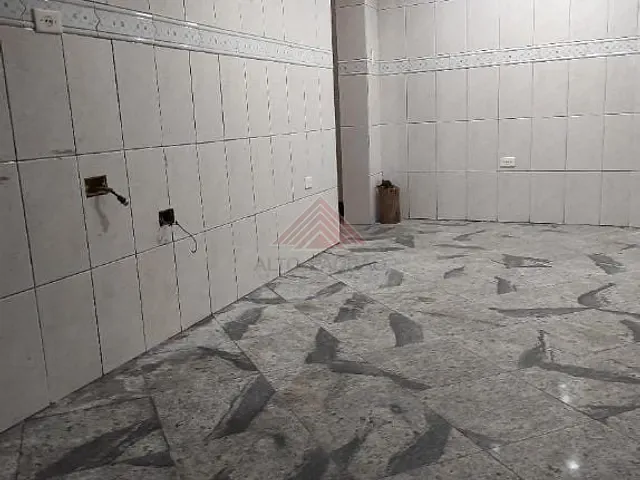 Sobrado com 273m² 3 quartos e 6 banheiros, à venda, no bairro Matriz em Mauá