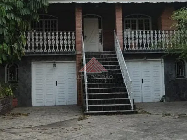 Sobrado com 273m² 3 quartos e 6 banheiros, à venda, no bairro Matriz em Mauá