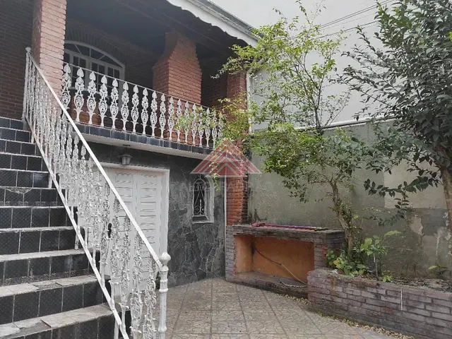 Sobrado com 273m² 3 quartos e 6 banheiros, à venda, no bairro Matriz em Mauá