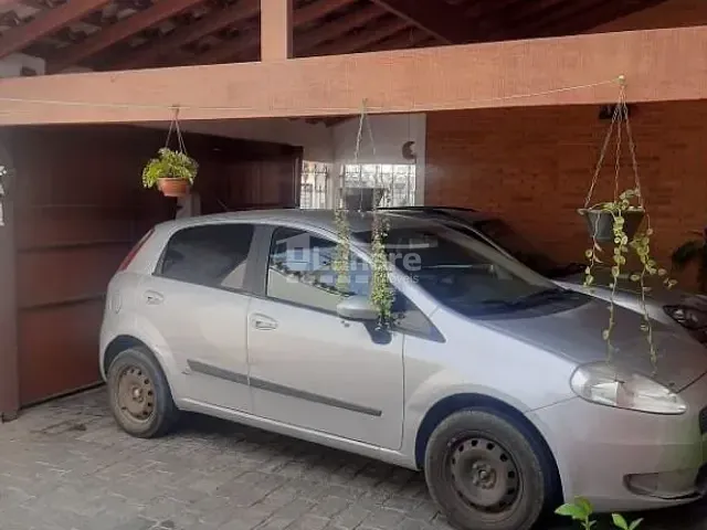 Sobrado com 151m² 3 quartos e 2 banheiros, à venda, no bairro Centro em Mogi das Cruzes