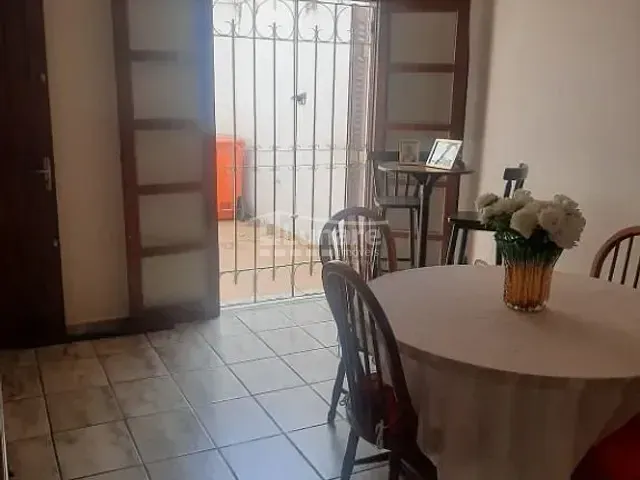Sobrado com 151m² 3 quartos e 2 banheiros, à venda, no bairro Centro em Mogi das Cruzes