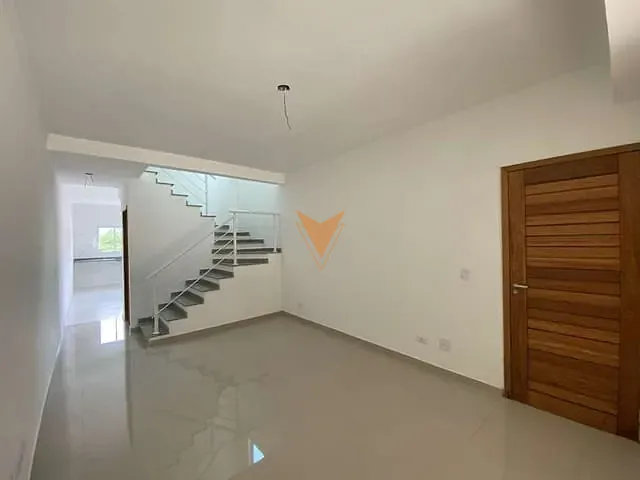 Sobrado com 125m² 3 quartos e 2 banheiros, à venda, no bairro Jardim Rio das Pedras em Cotia
