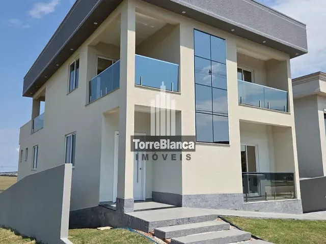 Sobrado com 248m² 4 quartos e 4 banheiros, à venda, no bairro Jardim Carvalho em Ponta Grossa