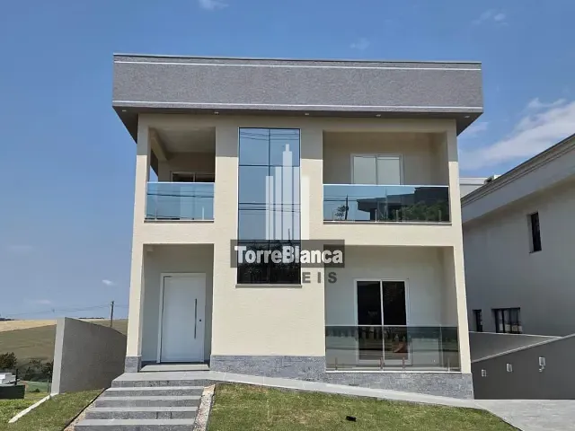 Sobrado com 248m² 4 quartos e 4 banheiros, à venda, no bairro Jardim Carvalho em Ponta Grossa