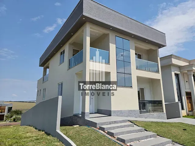 Sobrado com 248m² 4 quartos e 4 banheiros, à venda, no bairro Jardim Carvalho em Ponta Grossa