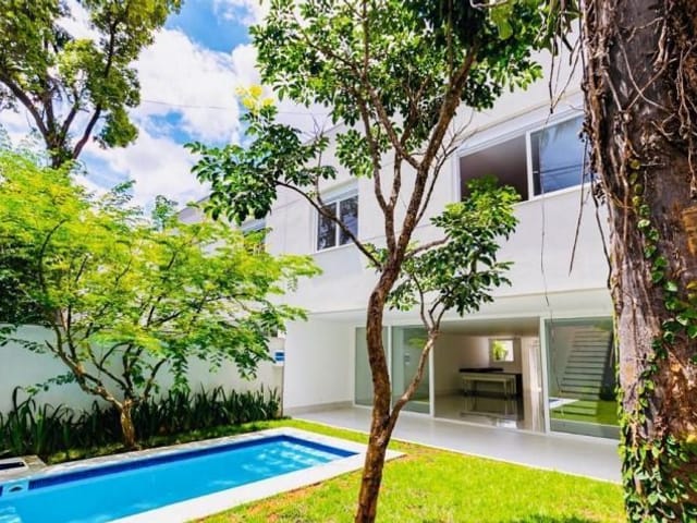 Sobrado com 600m² 4 quartos e 5 banheiros, à venda, no bairro Granja Julieta em São Paulo