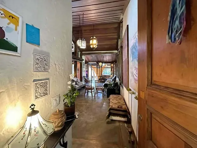 Sobrado com 1231m² 5 quartos e 4 banheiros, à venda, no bairro Granja Viana em Cotia