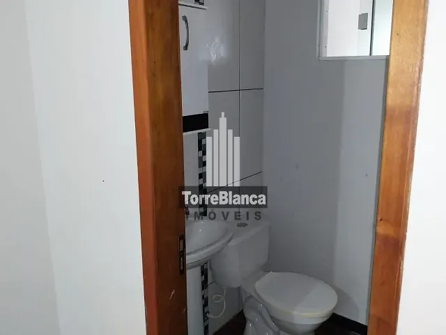 Sobrado com 80m² 2 quartos e 2 banheiros, à venda, no bairro Contorno em Ponta Grossa