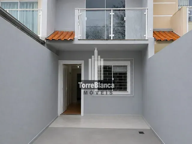 Sobrado com 80m² 2 quartos e 2 banheiros, à venda, no bairro Contorno em Ponta Grossa