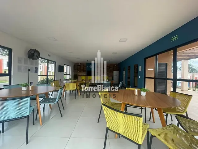Sobrado com 61m² 2 quartos e 2 banheiros, à venda, no bairro Jardim Carvalho em Ponta Grossa
