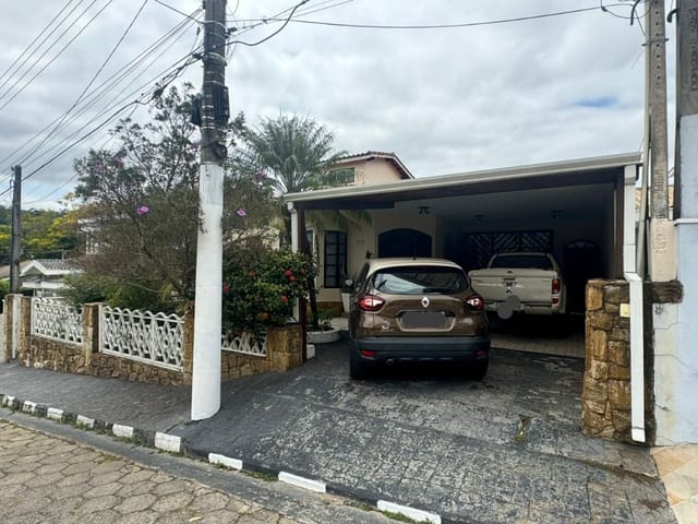 Foto do Sobrado - Sobrado com 4 dormitórios para alugar, 237 m² por R$ 4.462,00/mês - Vila Zezé - Jacareí/SP | INDEPENDENCE NEGOCIOS IMOBILIARIOS LTDA