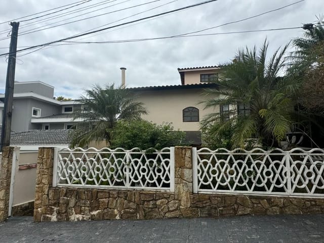 Foto do Sobrado - Sobrado com 4 dormitórios para alugar, 237 m² por R$ 4.462,00/mês - Vila Zezé - Jacareí/SP | INDEPENDENCE NEGOCIOS IMOBILIARIOS LTDA
