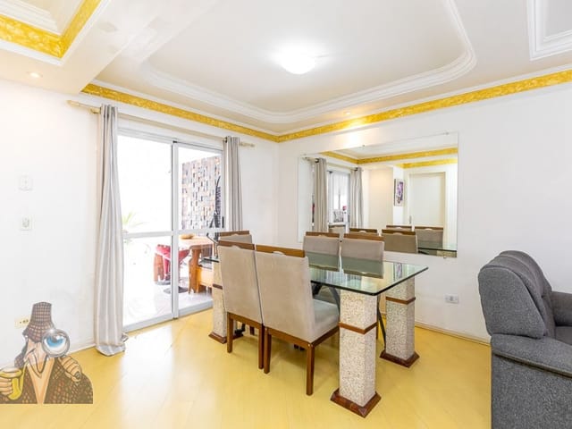 Sobrado com 148m² 3 quartos e 2 banheiros, à venda, no bairro Boqueirão em Curitiba