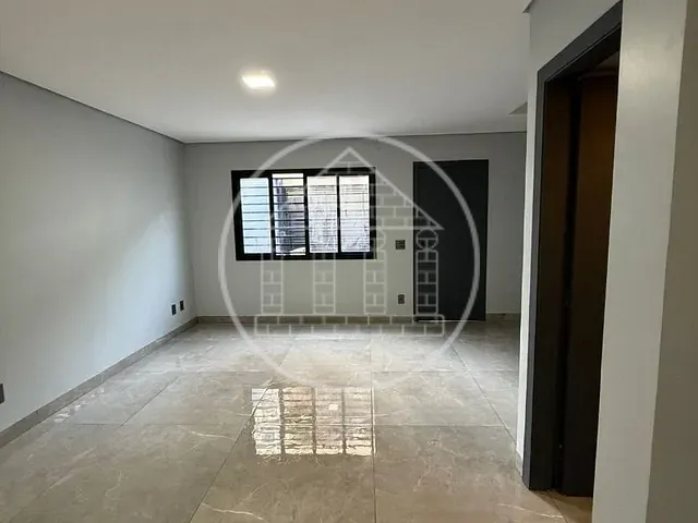 Sobrado com 102m² 3 quartos e 1 banheiro, à venda, no bairro Jardim Santa Cruz (Campo Grande) em São Paulo