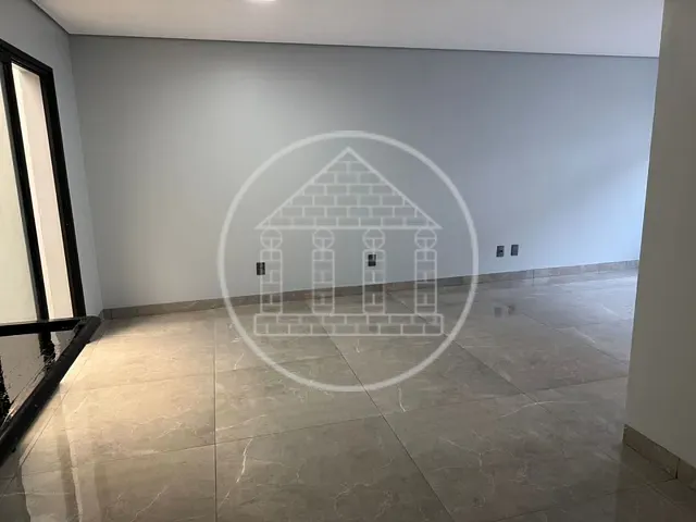 Sobrado com 102m² 3 quartos e 1 banheiro, à venda, no bairro Jardim Santa Cruz (Campo Grande) em São Paulo