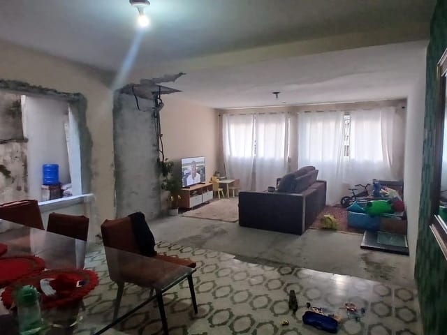 Sobrado com 300m² 3 quartos e 2 banheiros, à venda, no bairro Butantã em São Paulo